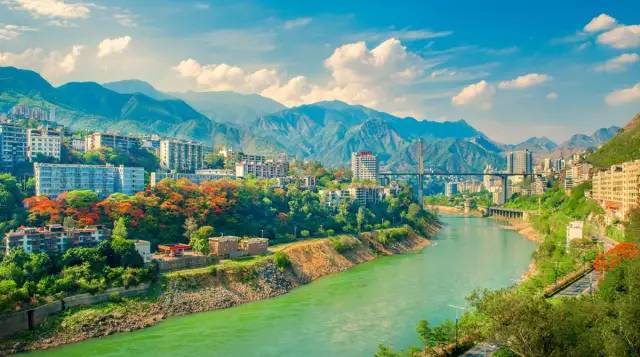 多元文化交融下的四川可持续发展探索之路